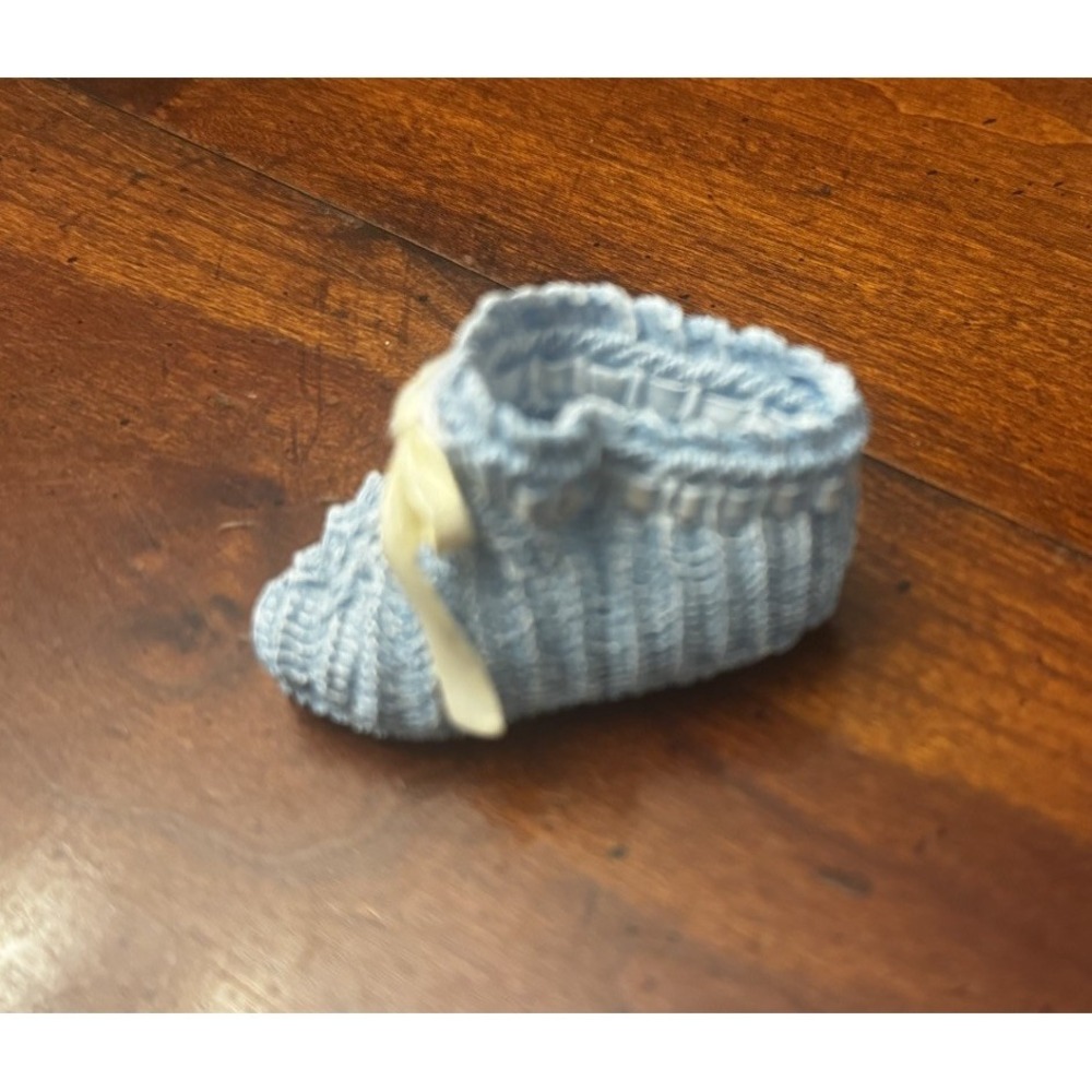 Raine Drops Just the Right Shoe For Kids It's A Boy Collectible Nursery Decor - Picture 3 of 6